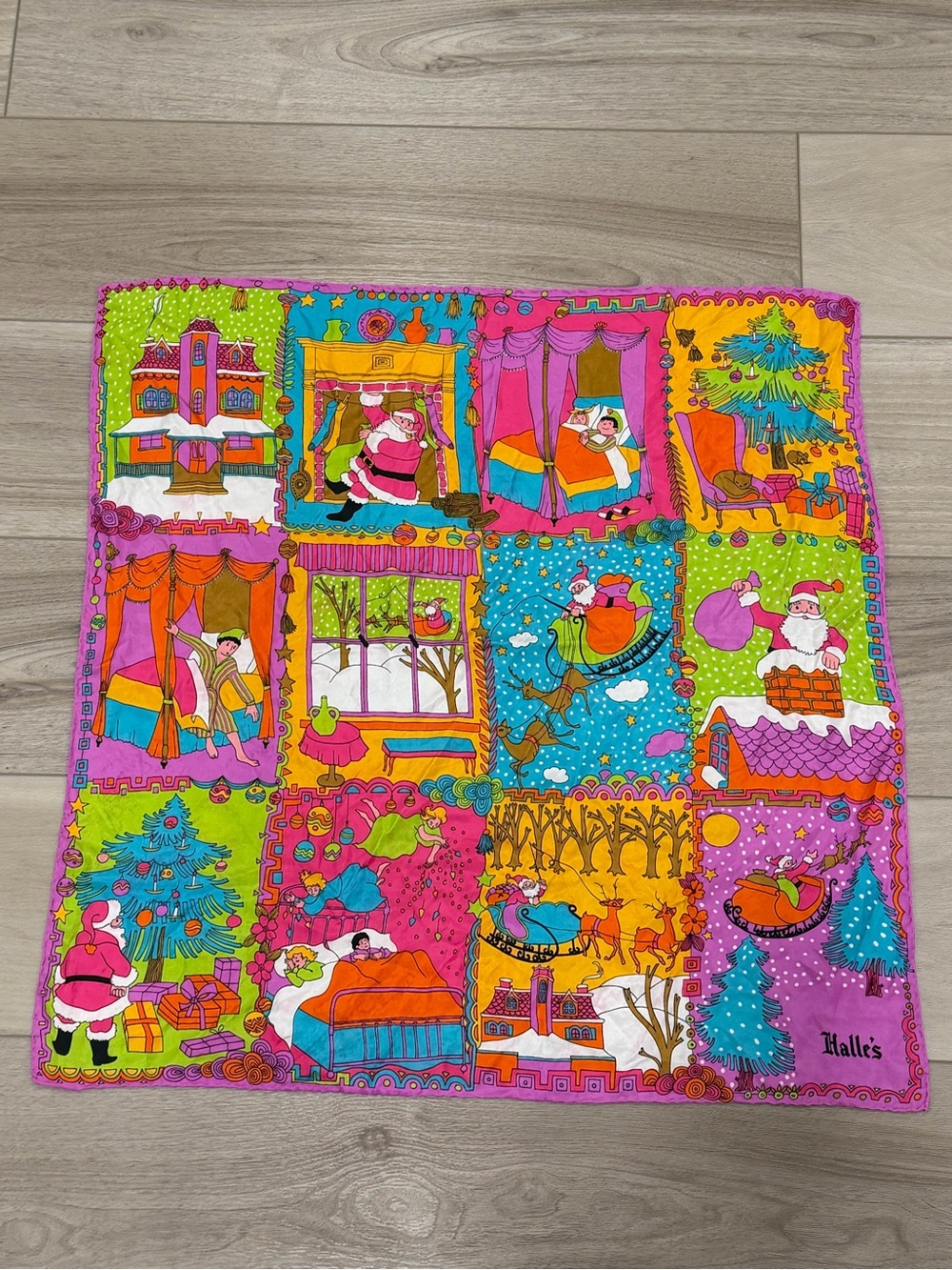 Vintage MOD 60's Glentex PSYCHEDELIC SANTA XMAS Halle's 100% SILK SCARF 30”x30”